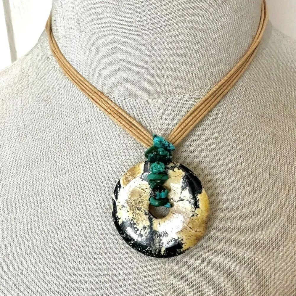 Yellow natural stone and turquoise pendant necklace